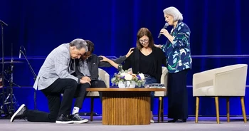 “Como estão os seus joelhos?” A prática poderosa … image