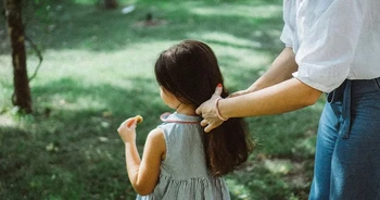 Quem define o que é uma mulher? image